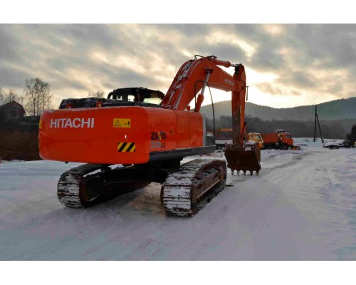 Гусеничный экскаватор Hitachi ZX330