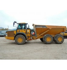 Cамосвал cочлененный John Deere 370E